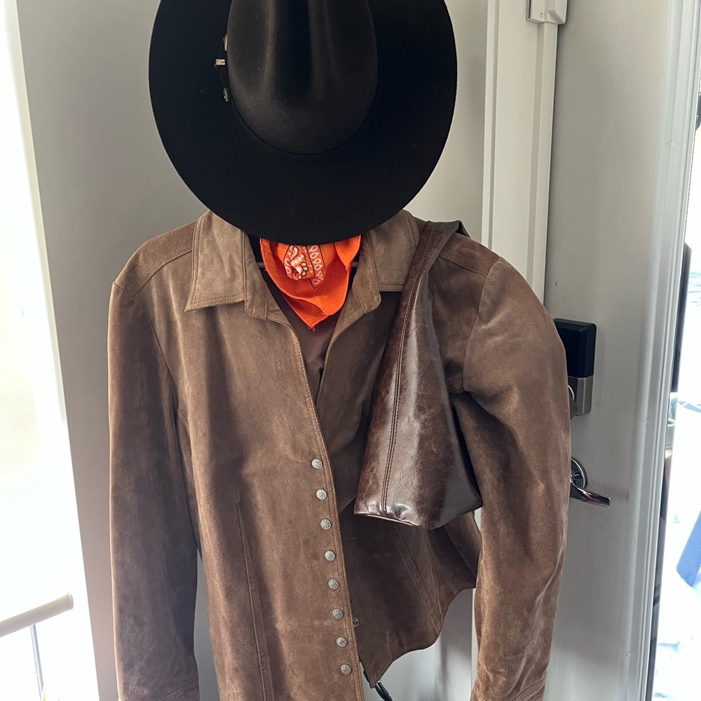 Brown Suede Women's Jacket 🧥